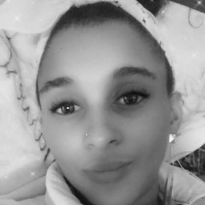 Meet your Posher, Eve